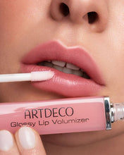 Cargar imagen en el visor de la galería, GLOSSY LIP VOLUMIZER