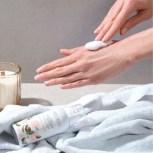 Cargar imagen en el visor de la galería, HAND MOISTURIZING MOUSSE