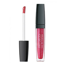 Cargar imagen en el visor de la galería, Lip Brilliance Lip Gloss cubre los labios delicada y suavemente, aportándoles un brillo resplandeciente que permanece durante horas. El extracto de plantas exóticas del Amazonas consigue que el brillo permanezca en buen estado durante mucho tiempo. Igualmente, el extracto de pimienta de Brasil en combinación con el Aceite de Cártamo nutren la piel, provocando una sensación de bienestar y buen humor.