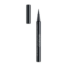 Cargar imagen en el visor de la galería, La punta fina de nylon de Long Lasting Liquid Liner distribuye el color de forma uniforme sobre el párpado. Su textura de larga duración y la intensidad de su color mantienen el maquillaje impecable durante todo el día. Long Lasting Liquid Liner seca rápidamente y es resistente al roce. Este producto no está recomendado para usuarios de lentes de contacto.