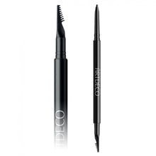 Cargar imagen en el visor de la galería, Maquilla tus cejas con precisión gracias a la punta micro-fina de Ultra Fine Brow Liner. Este lápiz waterproof permite una precisión máxima para dibujar pequeñas líneas que simulan pelos reales. Además, incorpora un mini cepillo para difuminar perfectamente el color. Es ideal para delinear las cejas y conseguir un acabado natural.