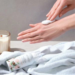 HAND MOISTURIZING MOUSSE