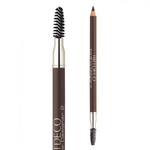 Lápiz especial para trazar las cejas con un efecto muy natural. Eyebrow pencil tiene una textura elástica que facilita su aplicación y está disponible en una gama de tonos neutros que se adapta al estilo de cada mujer. Eyebrow se mantiene impecable durante horas y no contiene perfume.